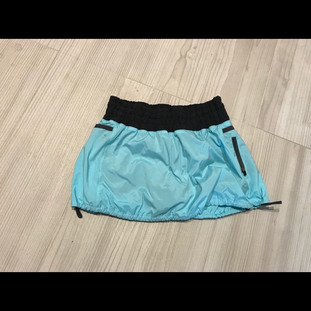 Lululemon Vintage! Aqua running skort